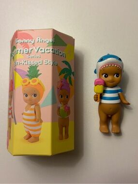 Sonny Angel Summer Vacation - Shark